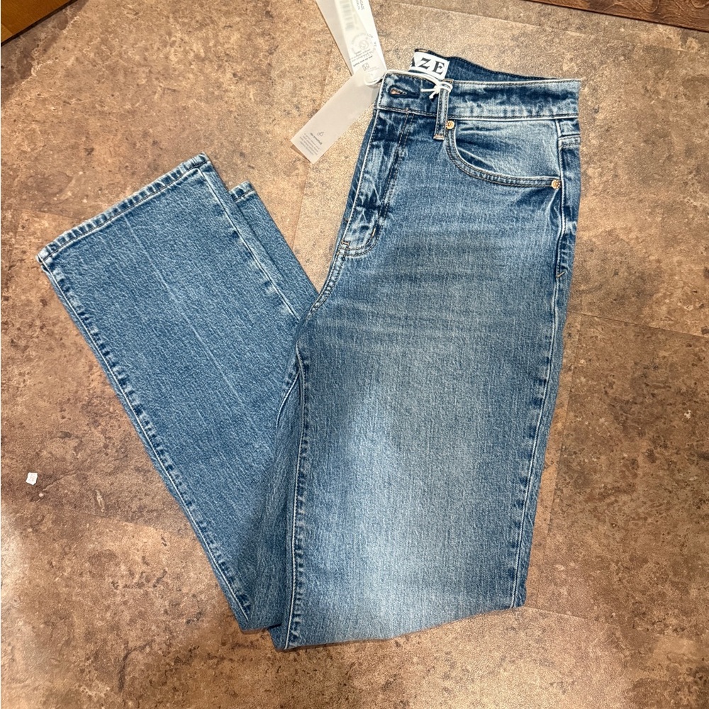 Daze denim